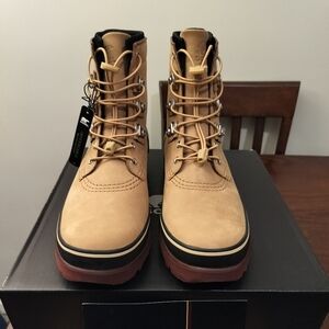 Men's Sorel Caribou Street WP boots in Buff / Chamois color, size 12